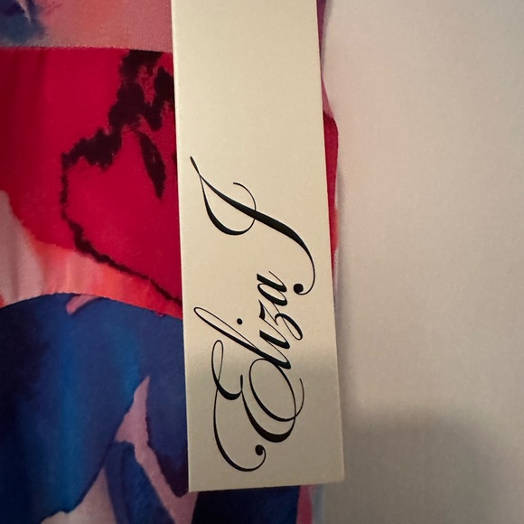 Eliza J Chiffon Floral full length dress with tie back. - Picture 2 of 3